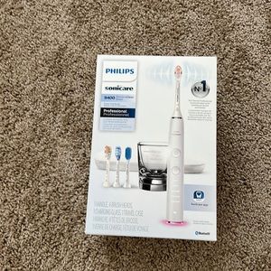 Philips Sonicsre White Electric Toothbrush
